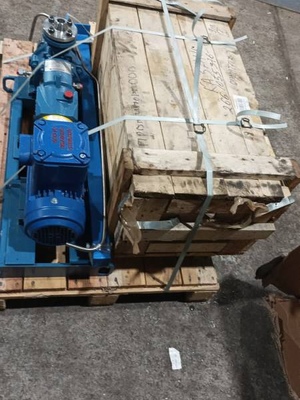 Поставка насоса Pompe Travaini, вид сбоку